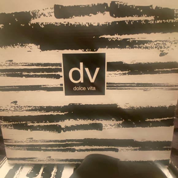 DOLCE VITA - Ladies Chelsea Boot - Picture 5 of 7